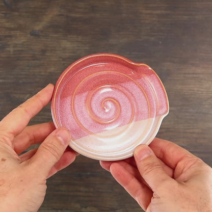 Coral & White Spiral Spoon Rest