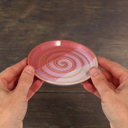 Coral & White Spiral Soap Dish