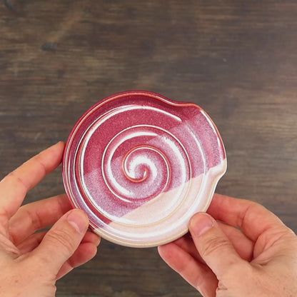 Crimson & White Spiral Spoon Rest